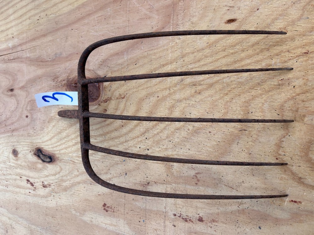 Fork Rake Head 5 Thines Rusty Rustic no handle Original Vintage Primitive Metal