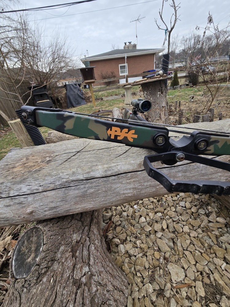 Pse Starfire express #150 comes with a 4 power scope.