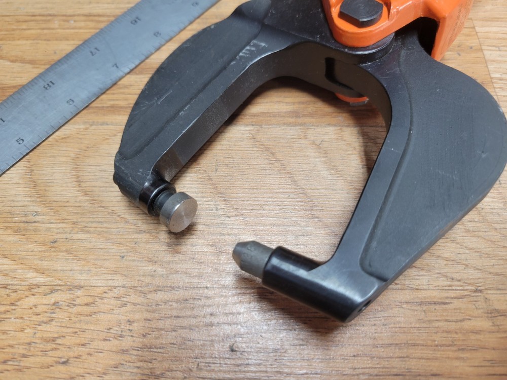 HS TOOLING MODEL 703 COMPRESSION RIVET