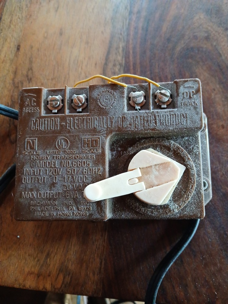 Bachmann Ho Train. Power Pack. 6605. Untested. See Pics