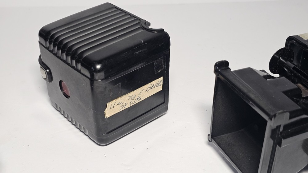 BROWNIE HAWKEYE CAMERA FLASH MODEL KODAK