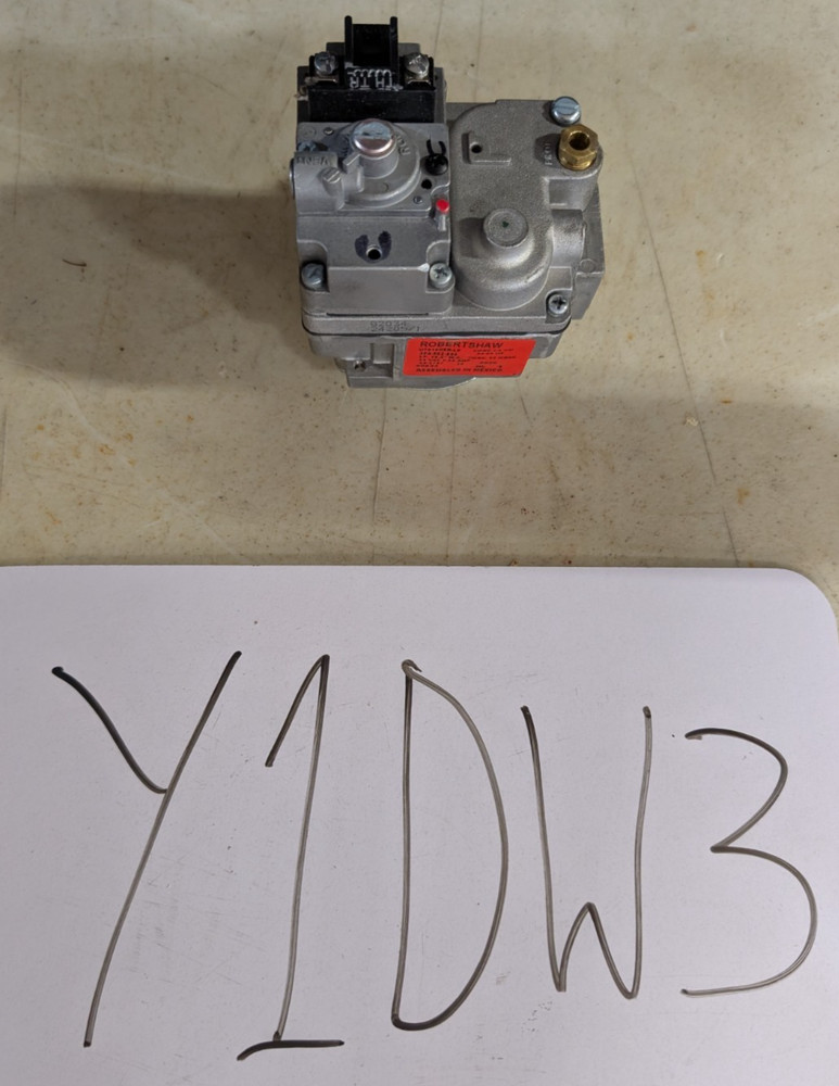 New Robertshaw U7010DER-LP Gas Valve 3F4-502-996 (Y1DW3)