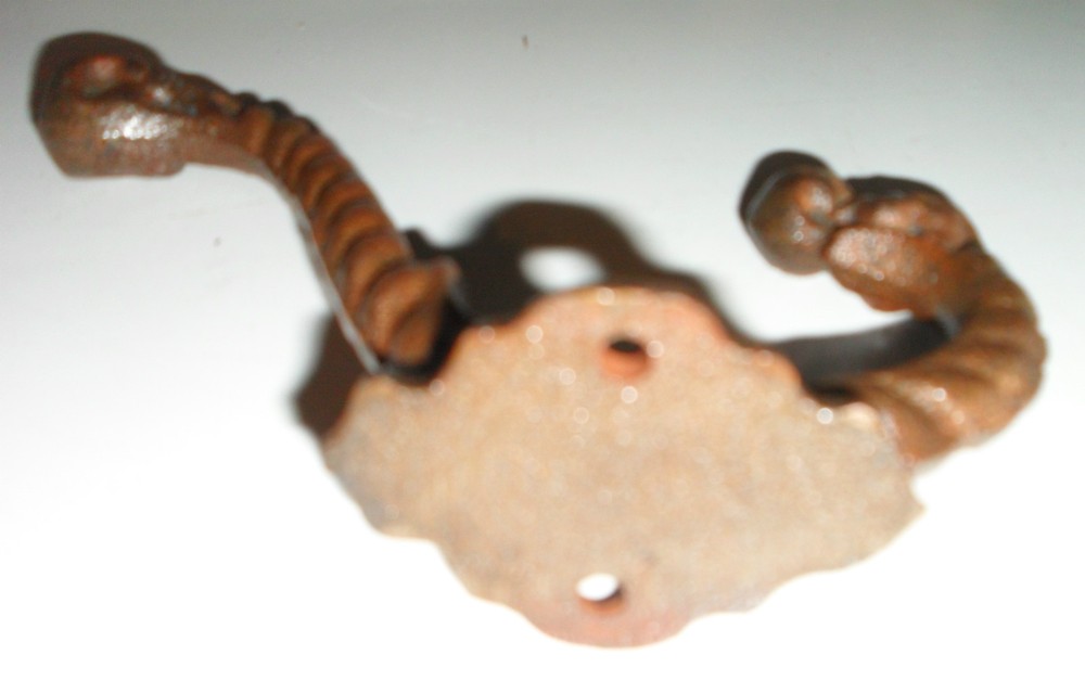 Beautiful LARGE cast iron VICTORIAN 2-TIER wall Twisted ROPE HOOK