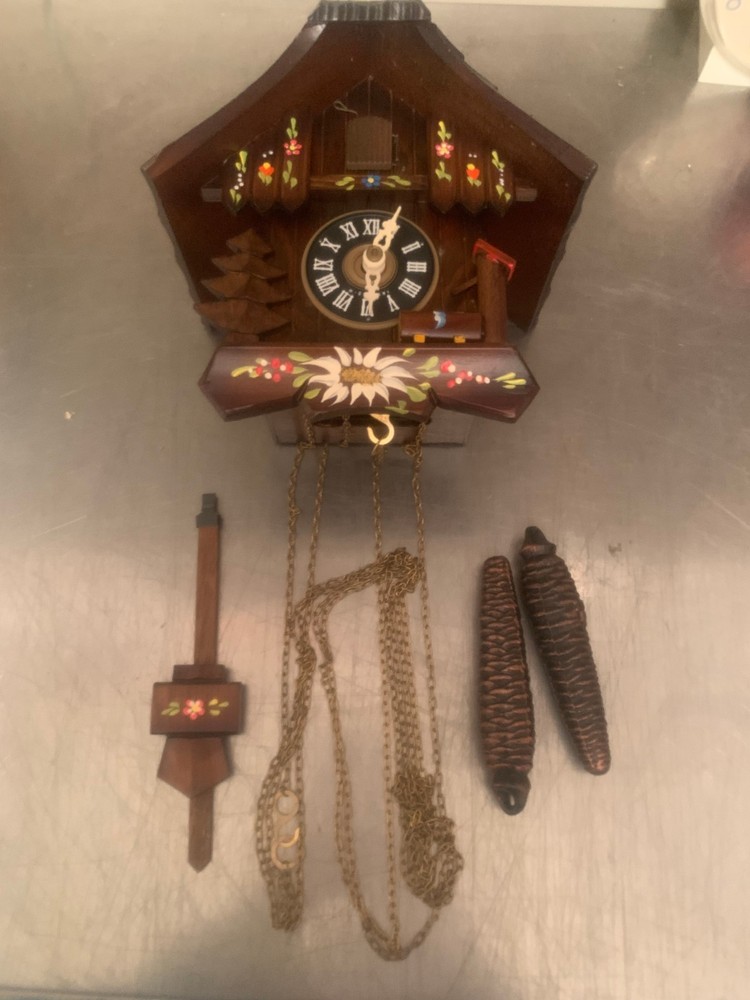 Beautiful West German Cuckoo Clock - BEx n5