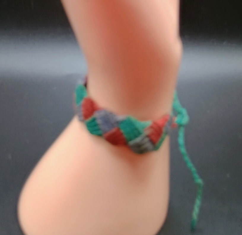 Unisex Macramé Thread Bracelet, Andean Craftsmanship from Cusco