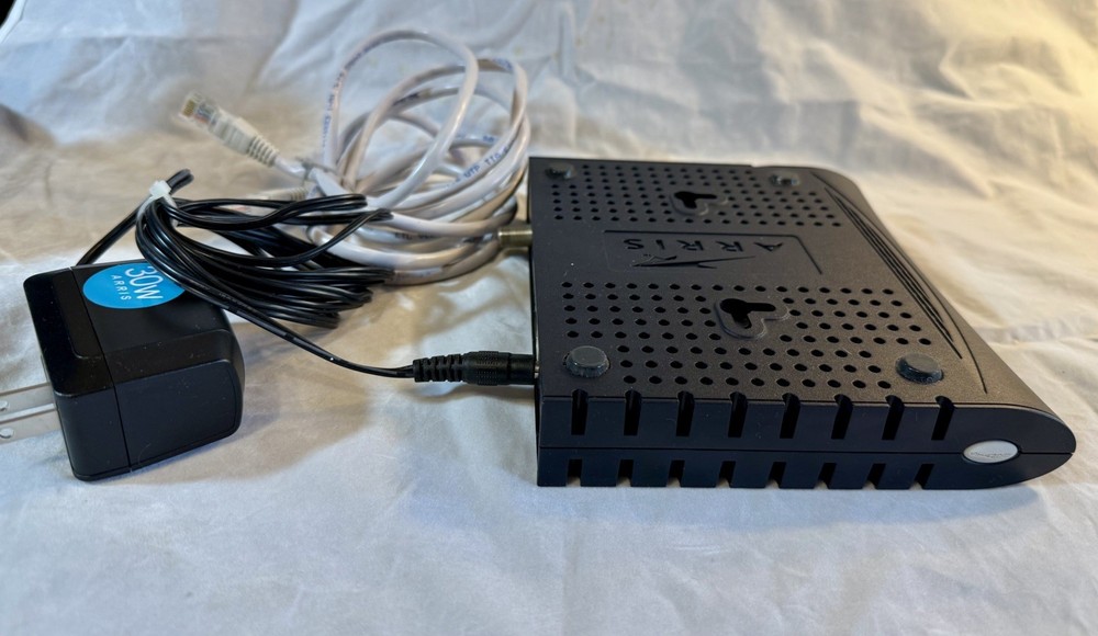 ARRIS CM450A Cable Modem Used