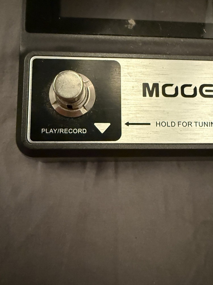 Mooer GE100 Guitar Processor Pedal