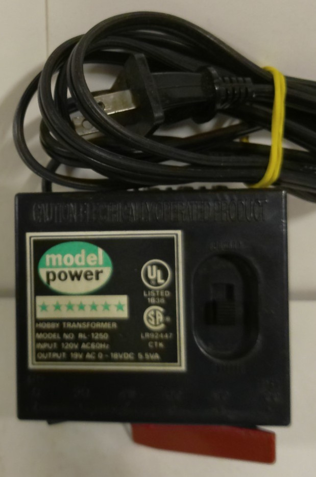 MODEL POWER #1250 HO + N SCALE  DC Power Transformer TESTED WORKS GOOD