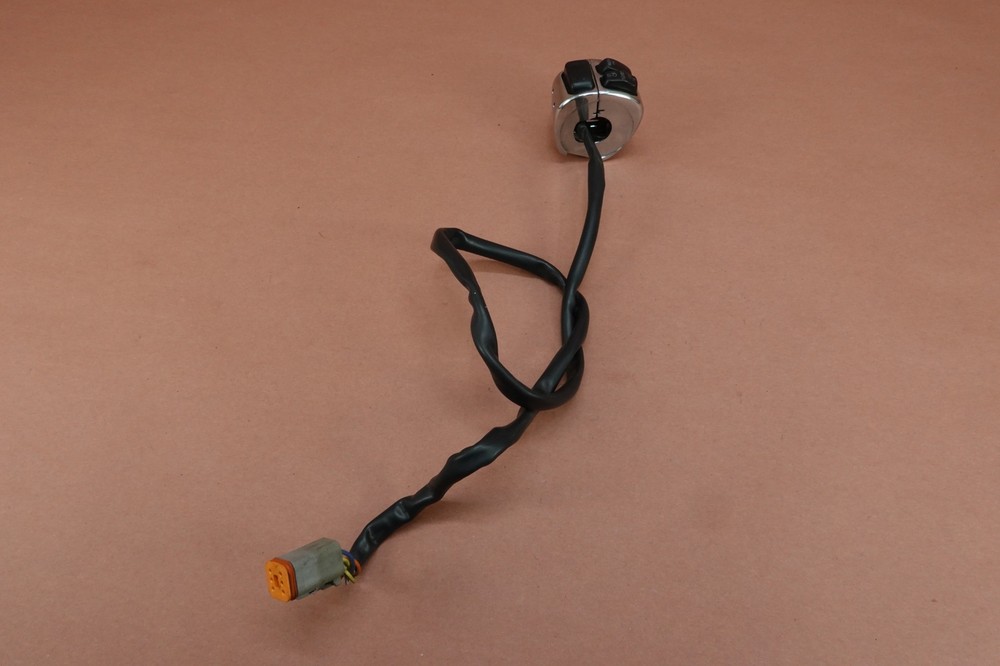 00-06 Harley Davidson Heritage Softail FLSTCI Left Handlebar Switch Turn Signal
