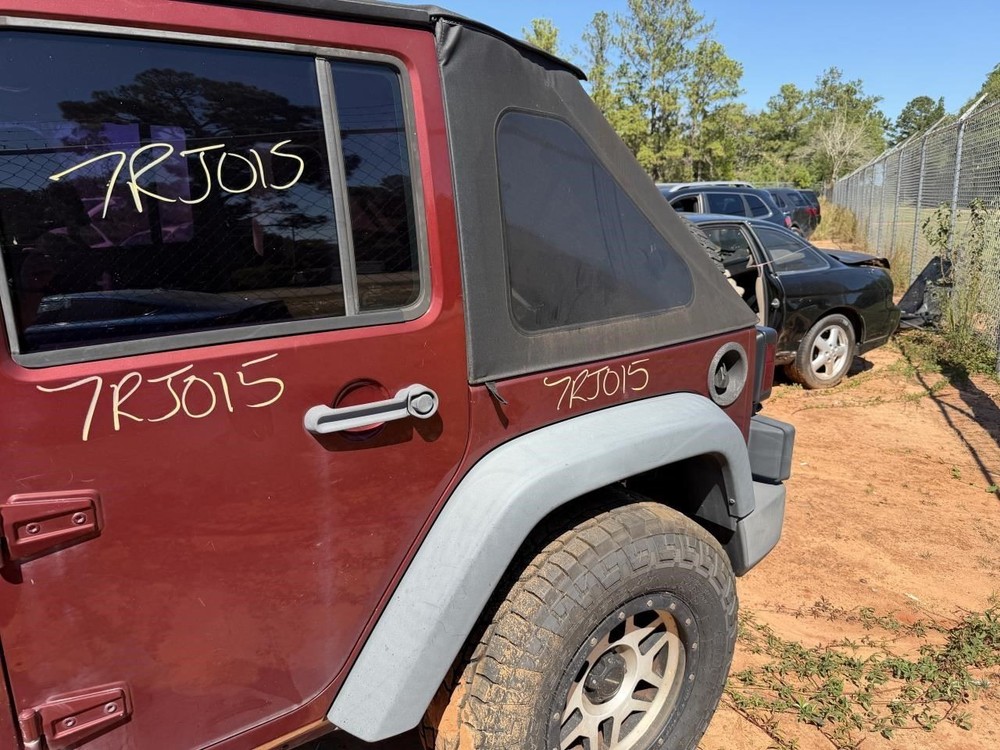 WRANGLER 2010 Transmission Shift 104918611