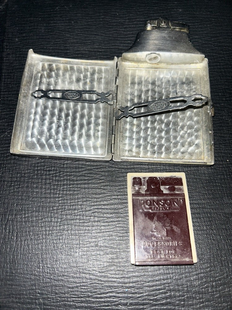 Vintage Ronson MasterCase Cigarette Case Lighter Combo Art Deco