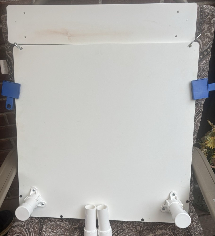 Space Saver Wall Mounted Paint Easel Includes 2 Clips White