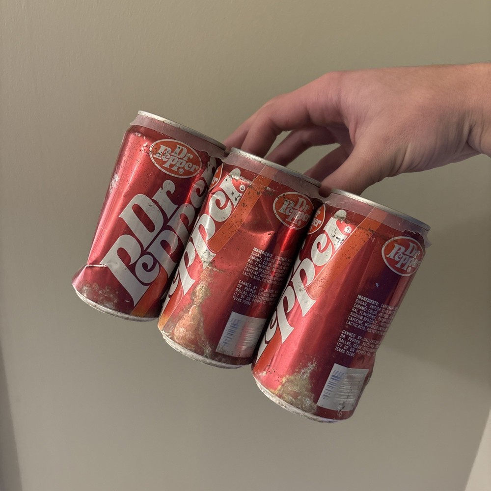 VINTAGE Stranger Things Dr. Pepper 6 Pack *Empty*