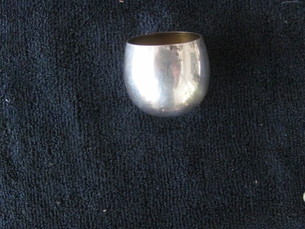 TIFFANY & Co. MAKERS sterling silver shot cup/ glass