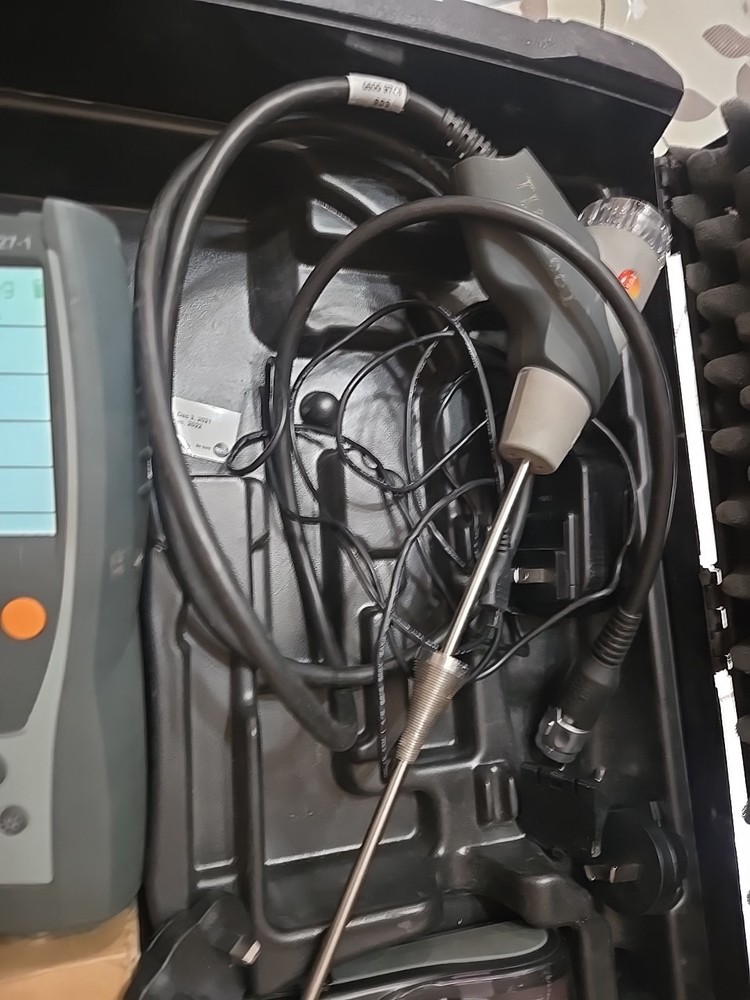 Testo 327-1 Flue Gas Analyzer Kit with printer