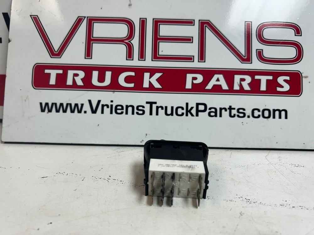PETERBILT 16-091218A8EEF1A11 SWITCH-DRIVING LIGHTS