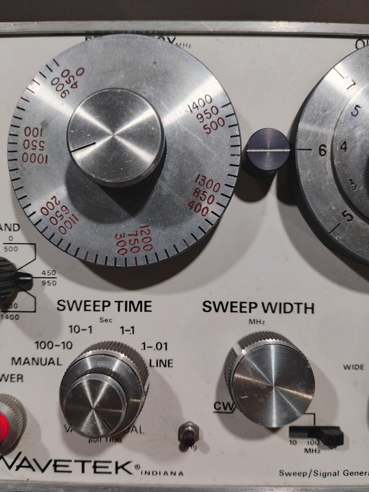 Wavetek Model 2001A Turns On Not Tested