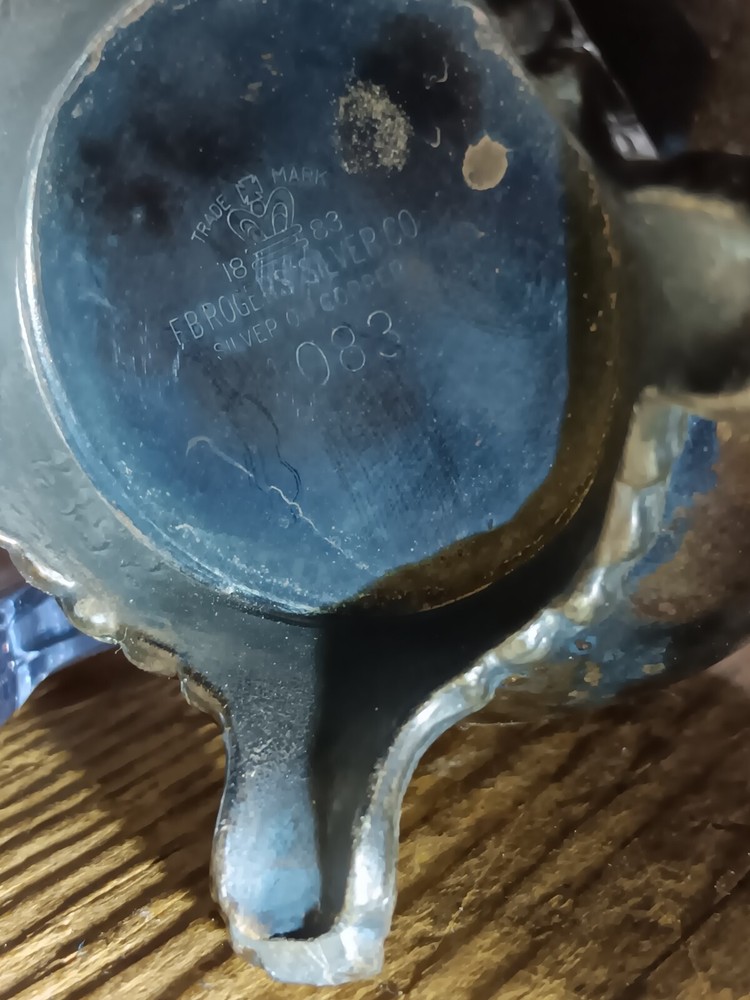 F B Rogers SIlver Co 1083 Sugar Bowl