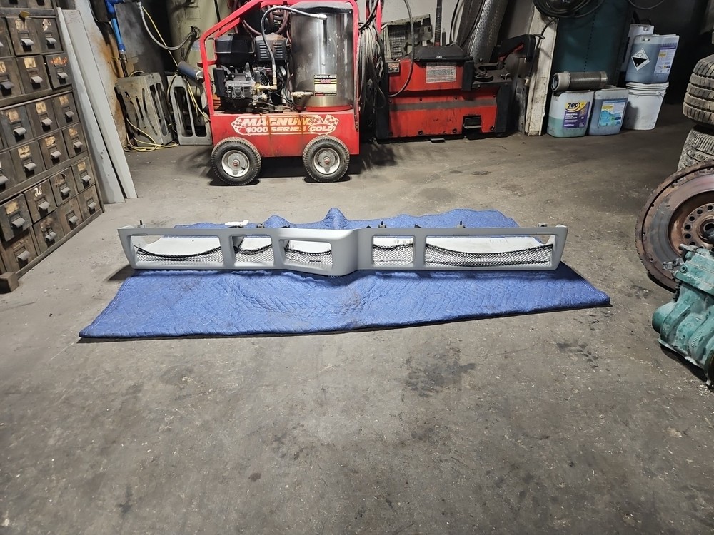 2009 Volvo VNL Overhead Storage Console Trim SEE Description