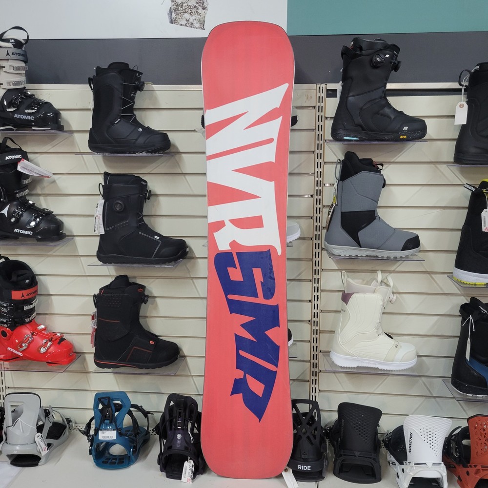 Never Summer Funslinger Snowboard 151CM - Ready to Ride Chips On Top Sheet