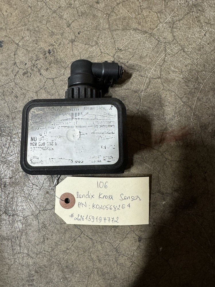BENDIX KNORR-BREMSE ESP SENSOR 12V K0205682E4