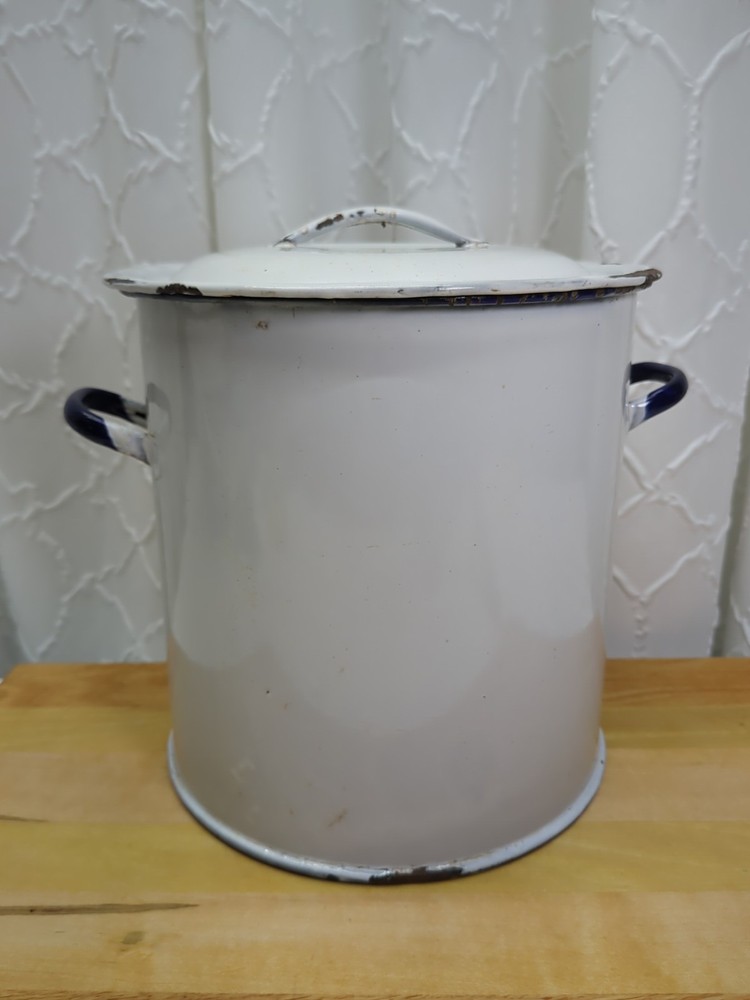 Enamelware Flour Pot