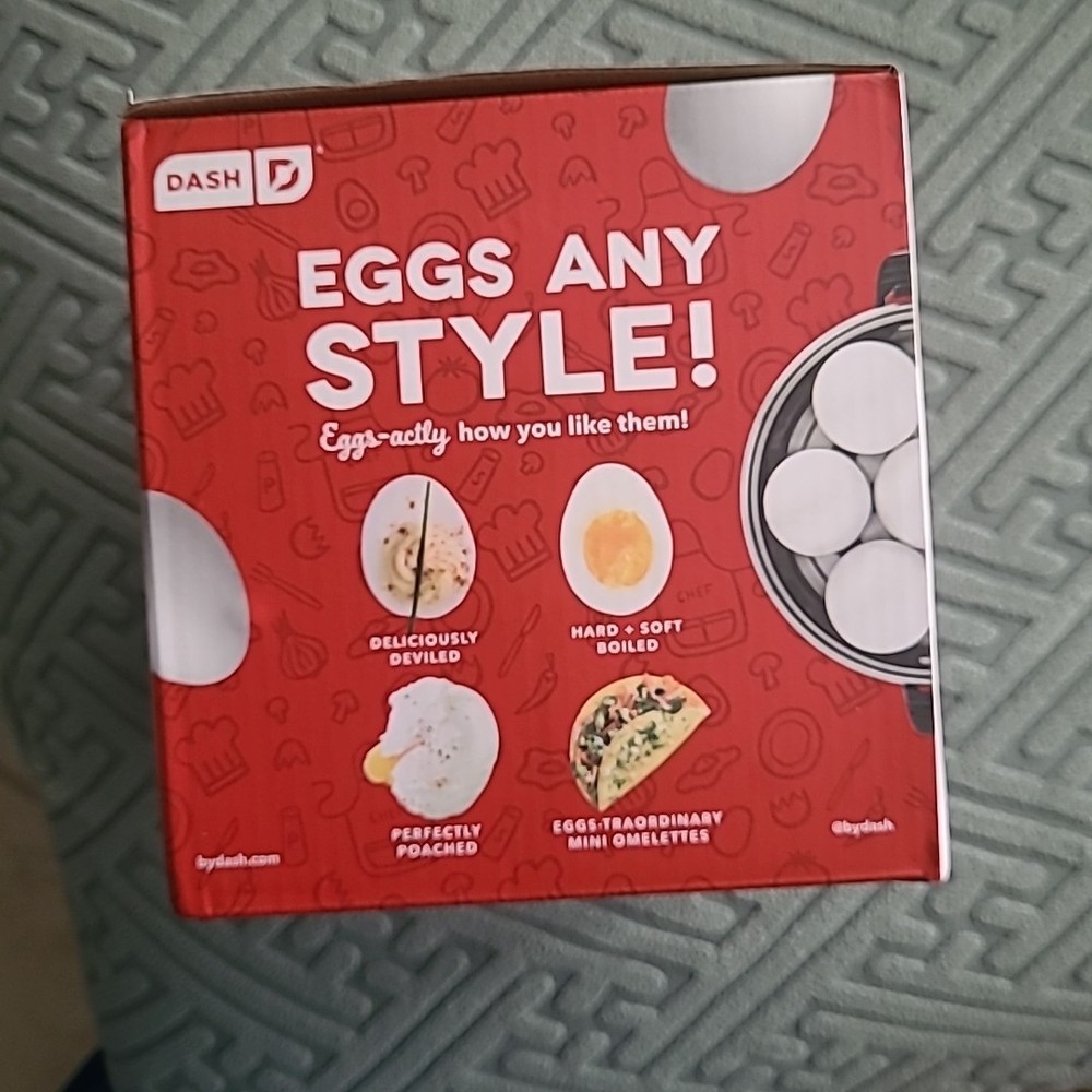 Dash Rapid Egg Cooker NEW in Box