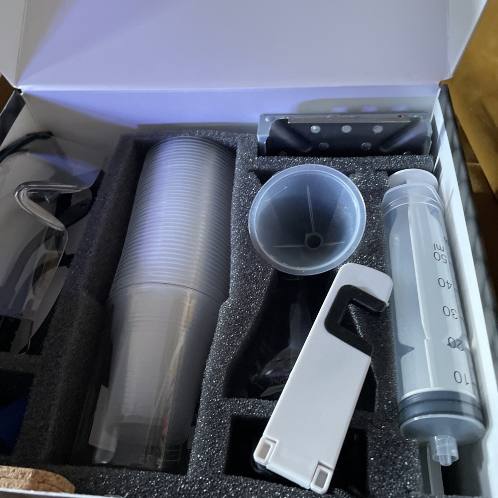 MEL Chemistry Starter Kit Science Experiments Learning Set + TIN + monsters