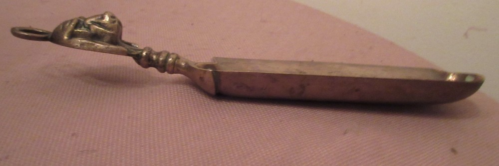 quality antique solid brass figural dog handle table restaurant crumber utencil