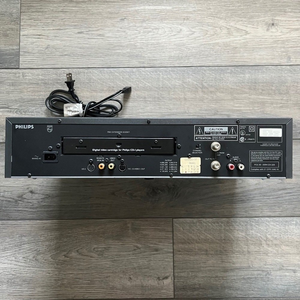 Philips CDI-220 CD-i Interactive Player CD-330 Compact Disc Player READ