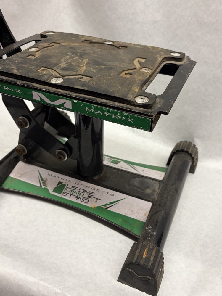Matrix Concepts LS1-M Mini Lifting Bike Stand Green