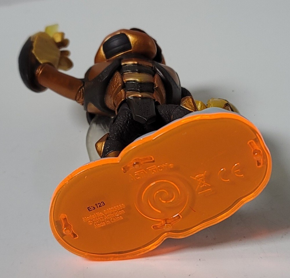 Skylanders Giants ~Swarm~ Air Element Figure