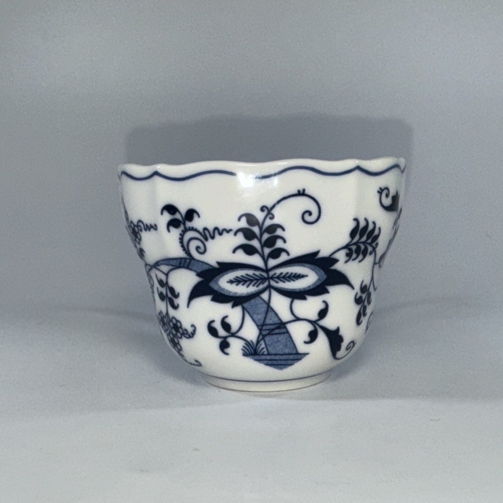 Scalloped Edge Blue Danube Cup