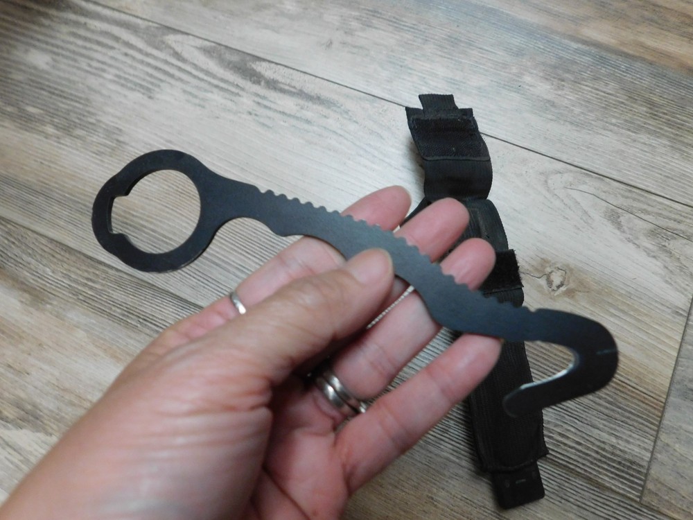 BENCHMADE BLACK RESCUE HOOK