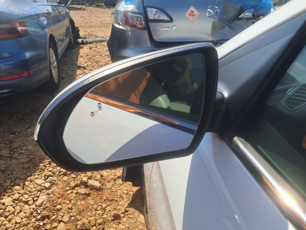 ELANTRA 2017 Glove Box 4797969