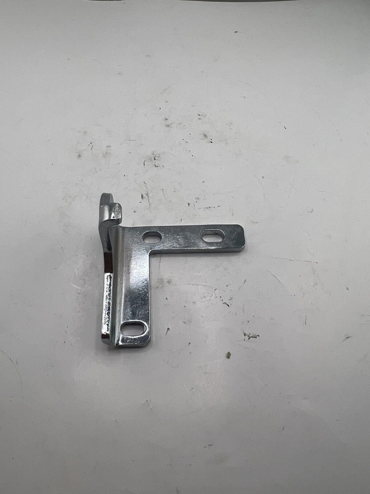 Beverage Air Hinge Bracket 401-840D-03