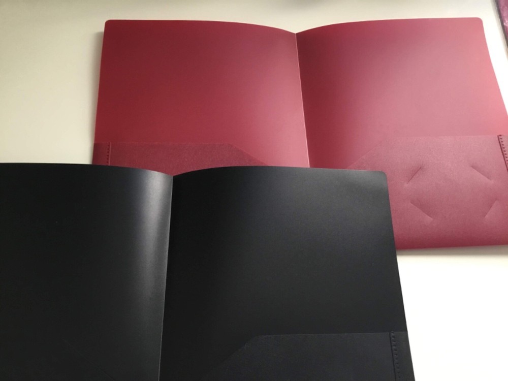 Staples Portfolio 2pc. Red & Black (Document Holder)