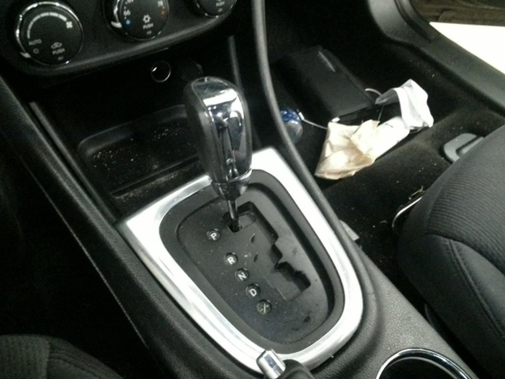 200       2013 Transmission Shift 104930430