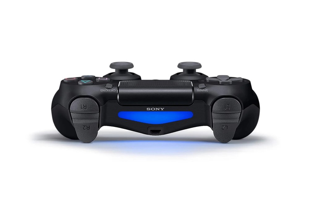DualShock 4 Wireless Controller - Jet Black [PlayStation 4 Accessory]