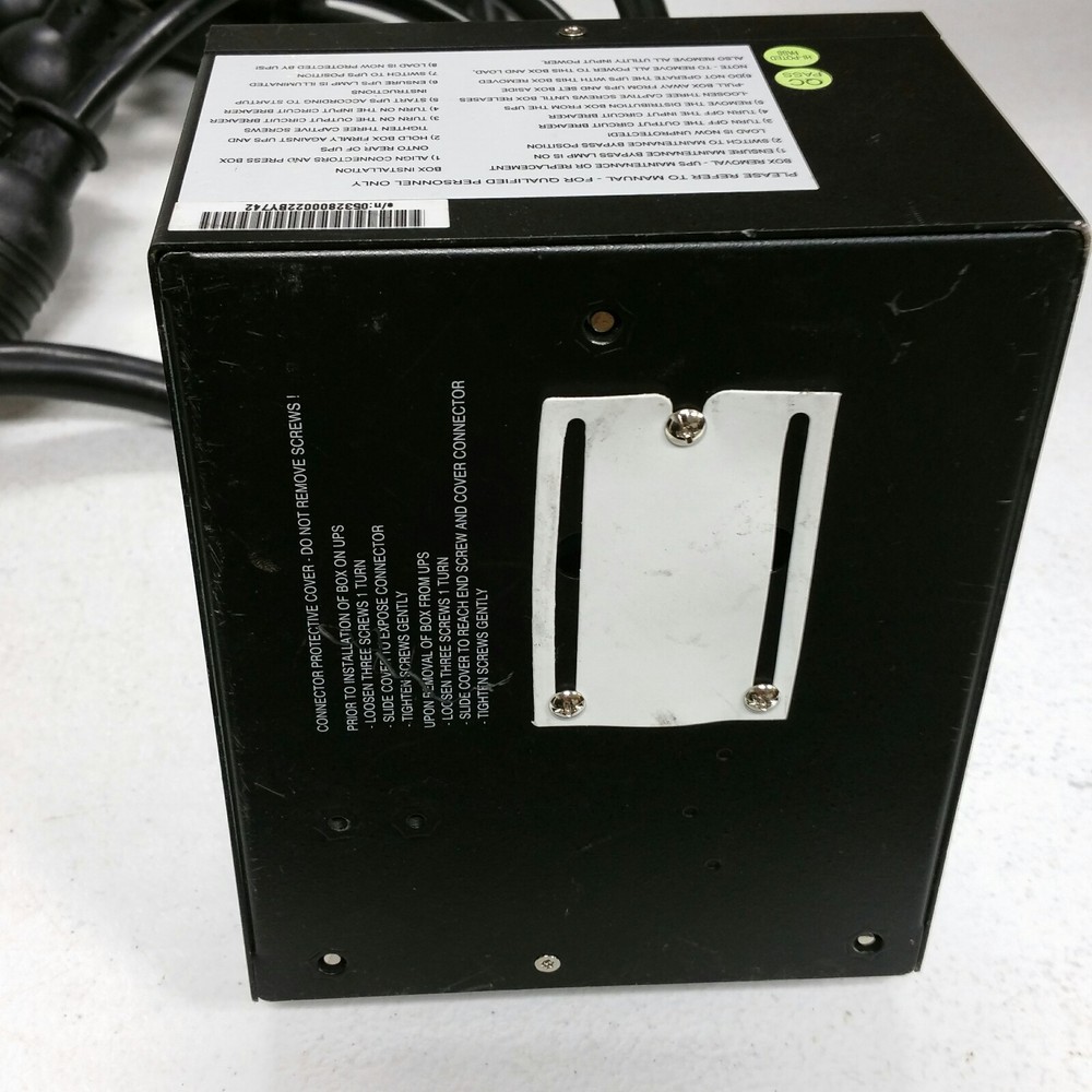 PD-006 UPS Maintenance Bypass Switch Box w/Circuit Breakers / Input breaker