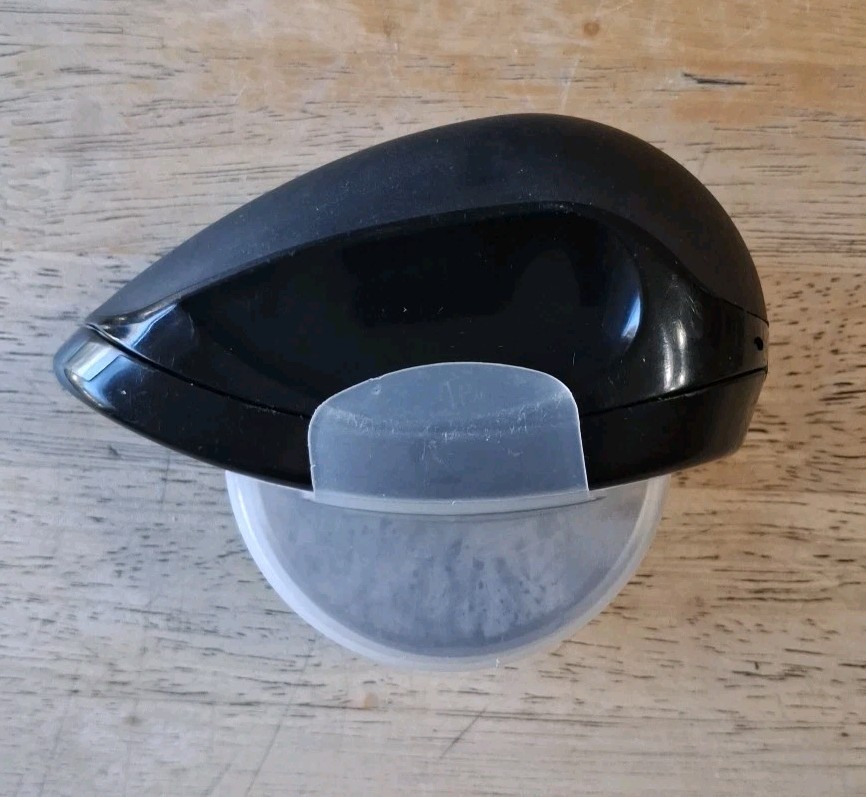 KitchenAid Hand Held 4 Blade Rolling Cutter With Cover