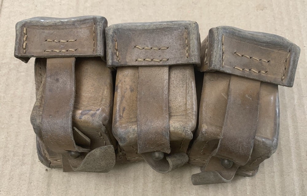 WWII Mauser Rifle 3-Pocket Leather Ammo Pouch