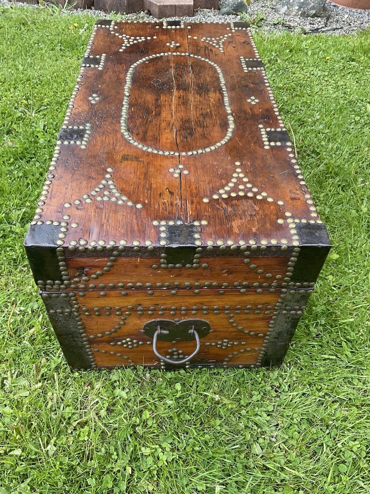Antique Wood Trunk Brass Tack Double Hinge
