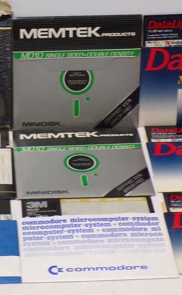 Commodore 64 Vintage 5.25" Floppy Disk Software Bits Collection - Lot 031825WT-A