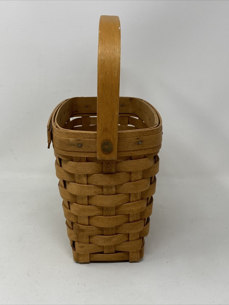 1994 Longaberger Dresden Basket With Handle 9x5x7”