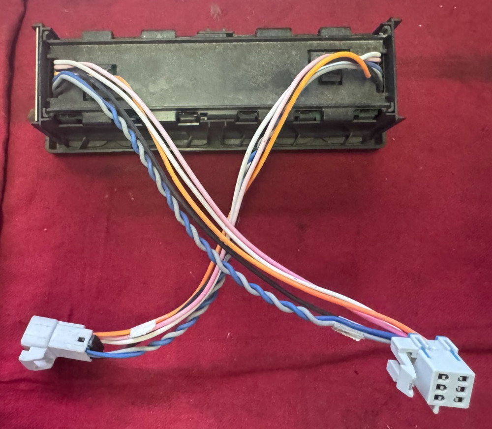 International PROSTAR SWITCH PANEL Dash Panel - 3549776C5, 32237-101