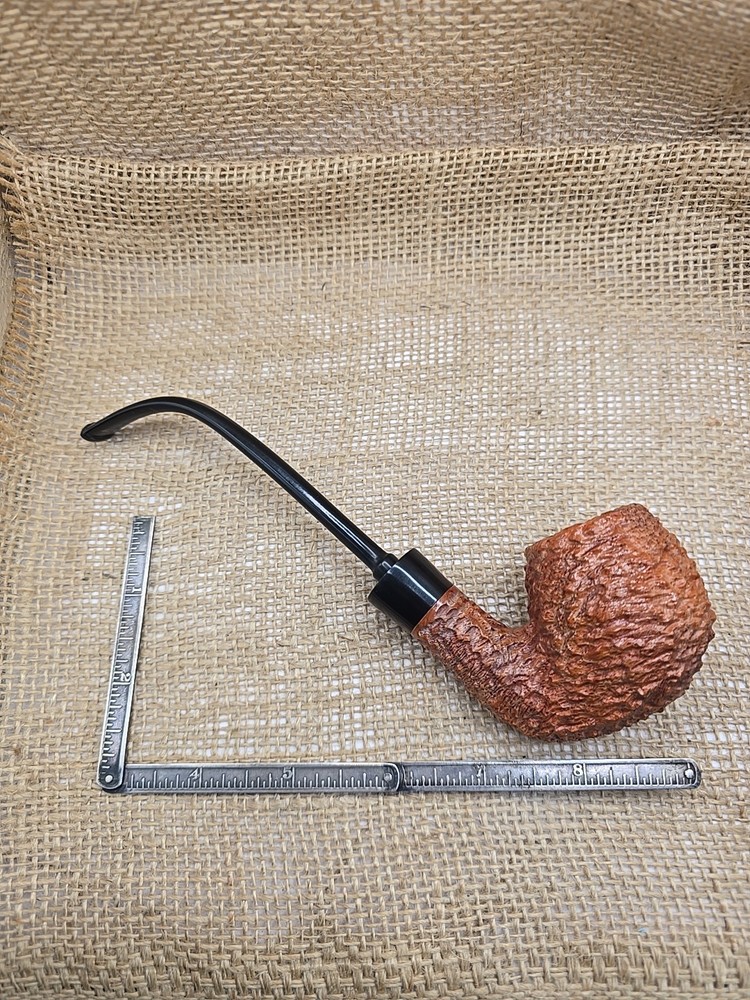 Thompson Rusticated Estate Tobacco Pipe