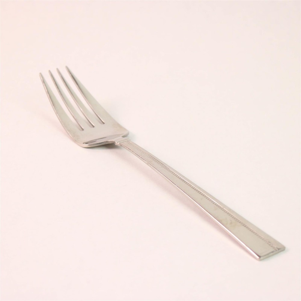 Oneida Silver Perspective Pattern 18/10 Stainless Serving Fork 8.88" Good Rare