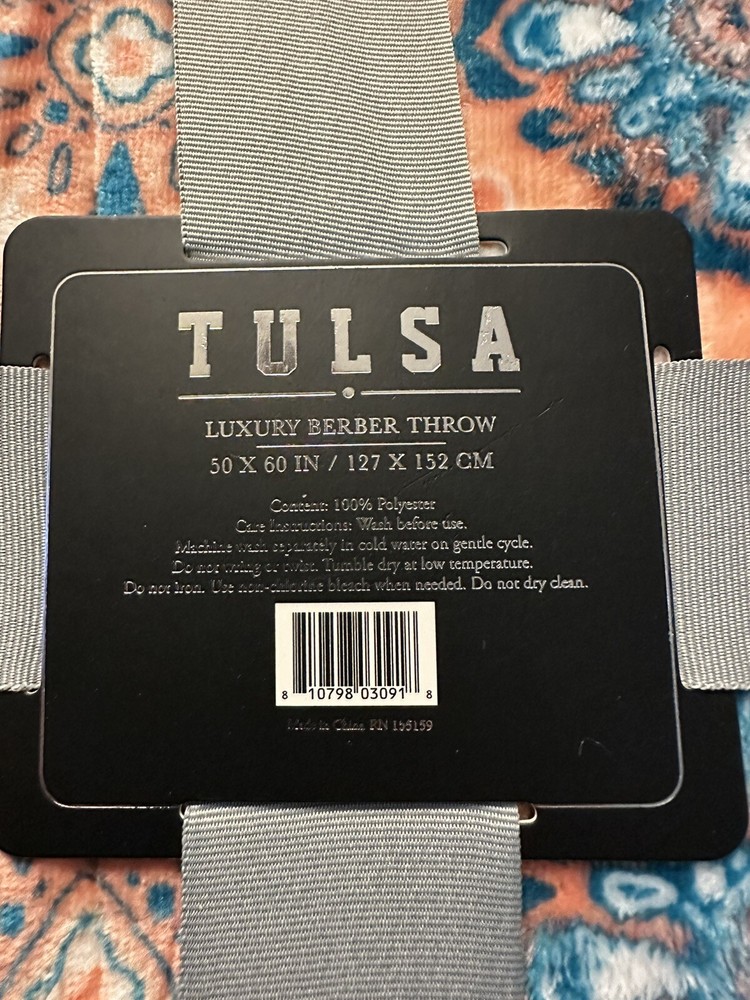 Tulsa Luxury Berber Throw / Blanket / Reversible