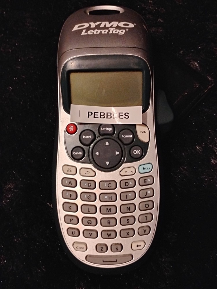 DYMO LetraTag LT-100H Handheld Label Maker - Tested.        s5